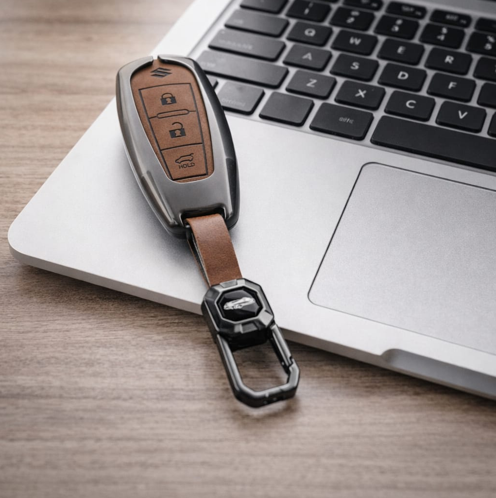 Metal Leather Brown Car Key Cover For Suzuki: Baleno, Ciaz, Grand Vitara, Brezza, S Cross, Swift, Ignis, XL6, Fronx, Jimny, Grand Vitara (3 button Smart Key)
